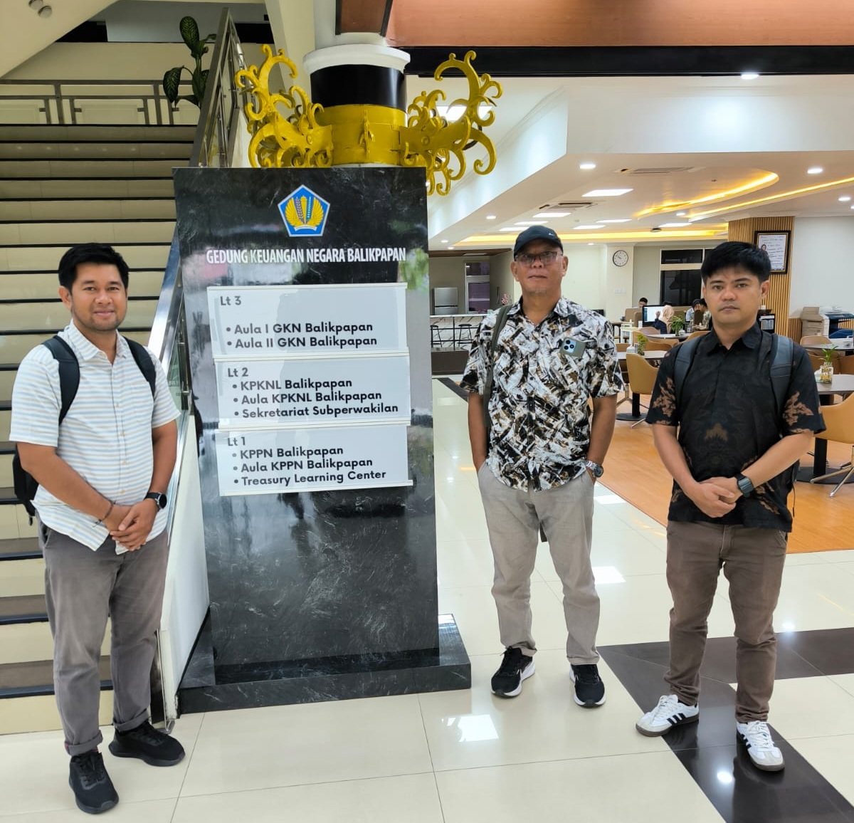 Diskominfostaper Paser Melaui Bidang TKI Lakukan Kunjungan ke KPKNL Balikpapan