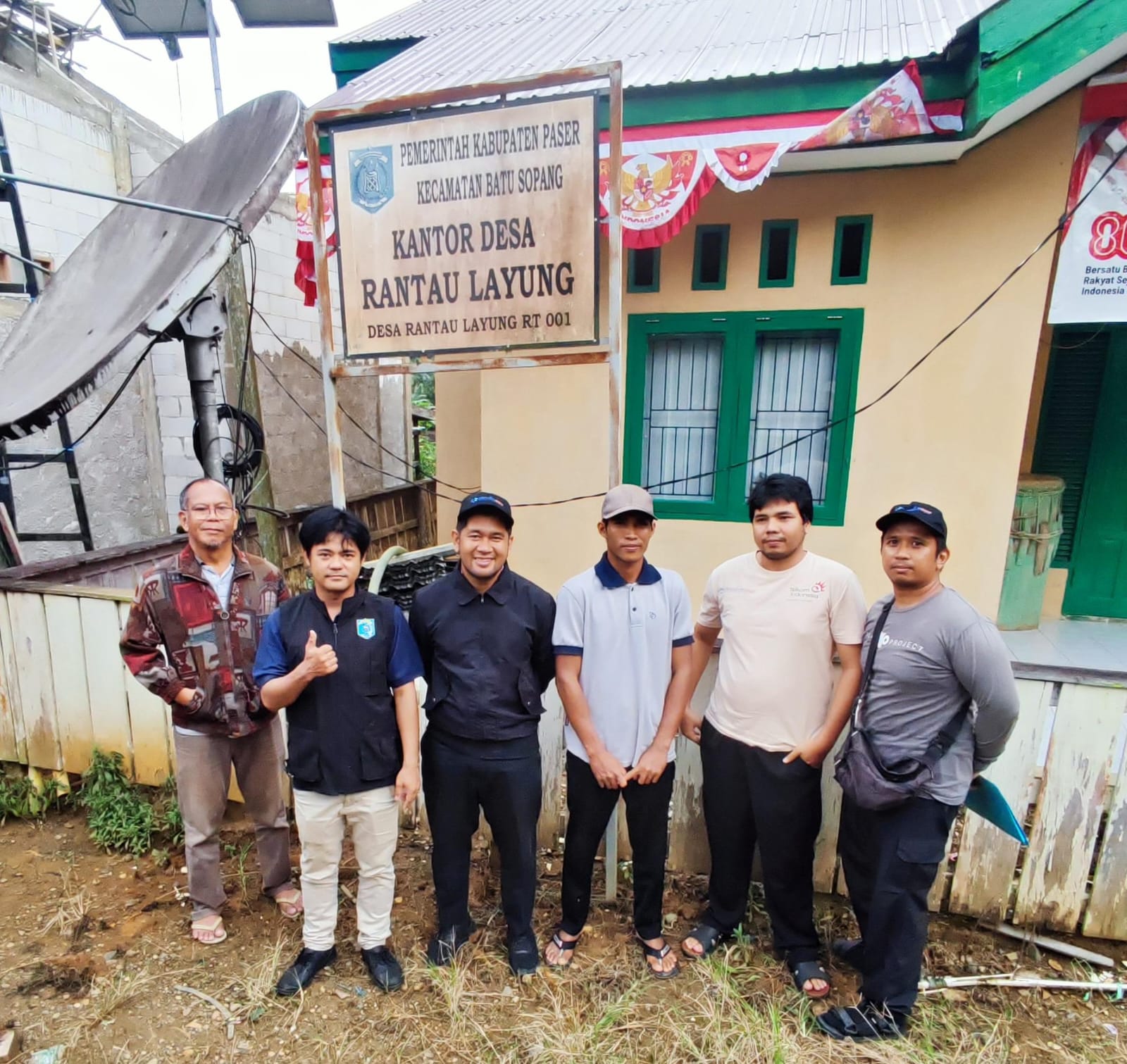 Diskominfostaper Paser Lakukan Monitoring Internet Publik dan Survei Kesiapan Jaringan Listrik Desa