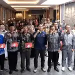 Sosialisasi dan Penyerahan Perangkat Orbit