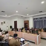 Diskominfostaper Paser Bahas Penyusunan SK Reward dan Punishment ASN Berbasis Regulasi Disiplin